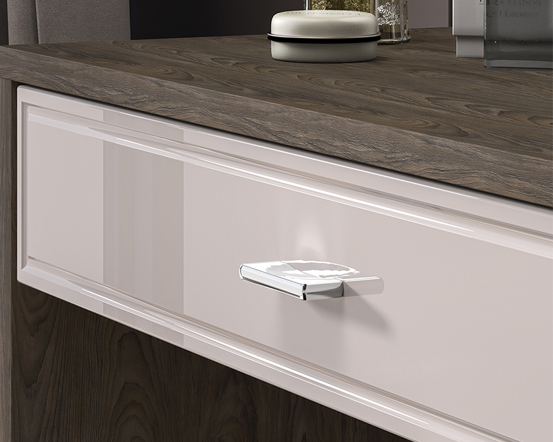 Avantgarde fésülködő asztal