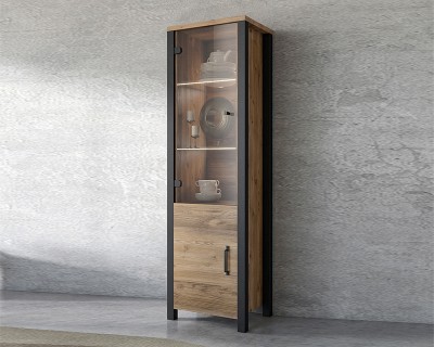 Penthouse keskeny vitrin appenzell fenyő