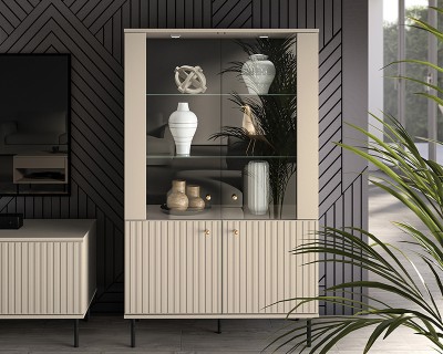 Aprilia 4A vitrines magas komód