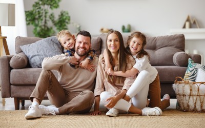 Küldetésünk, hogy minden Vásárlónk elégedett legyen, ezért a visszajelzések alapján és a kereslethez igazodva kiválogattuk azt a 10 000 bútortípust, melyből összeállítottuk raktárkészletünket.